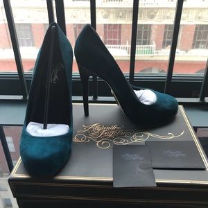 Gorgeous Teal Suede Alejandro Ingelmo Grace Pumps